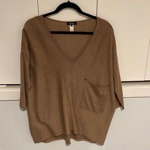 Tan sweater w pocket
